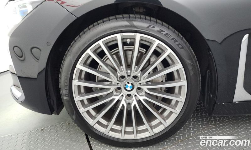 BMW 7-Series 730D xDrive Design Pure Excellence