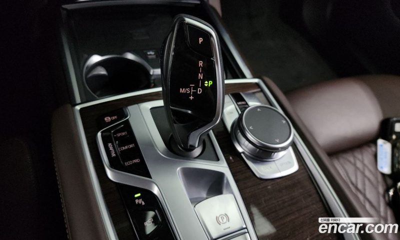 BMW 7-Series 730D xDrive Design Pure Excellence