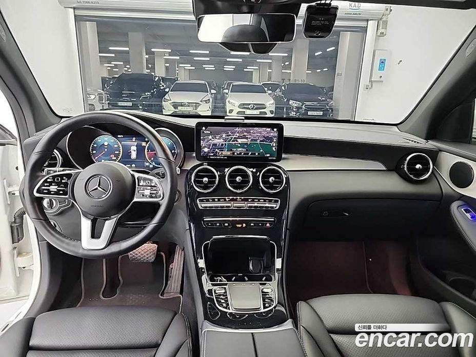 Mercedes Benz GLC-Class GLC220 D 4MATIC