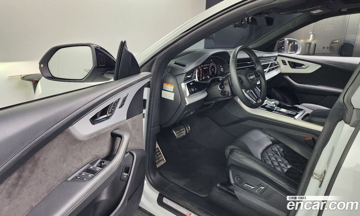 Audi Q8 55 TFSI Quattro Premium