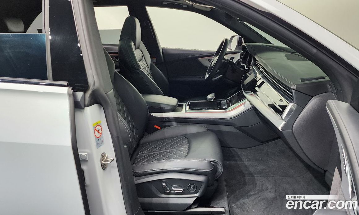 Audi Q8 55 TFSI Quattro Premium