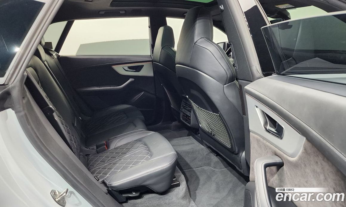 Audi Q8 55 TFSI Quattro Premium