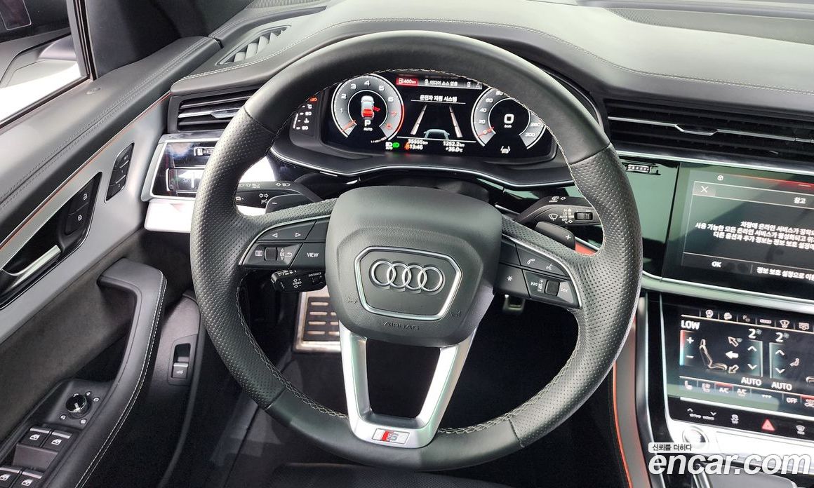 Audi Q8 55 TFSI Quattro Premium