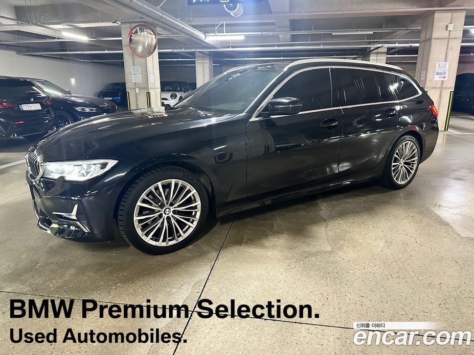 BMW 3-Series i320 Touring Luxury