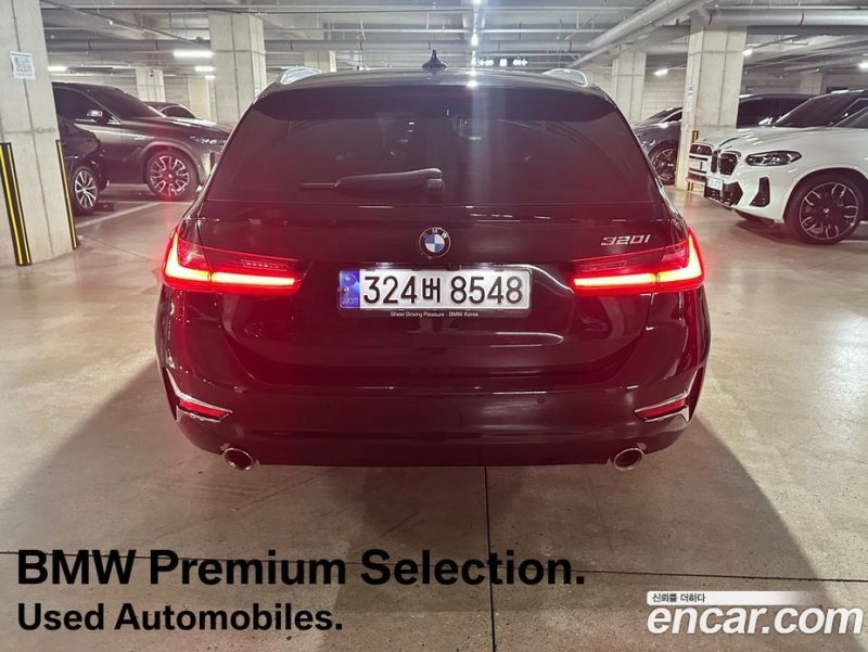 BMW 3-Series i320 Touring Luxury