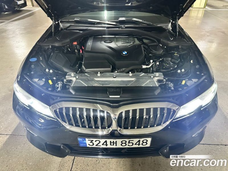 BMW 3-Series i320 Touring Luxury