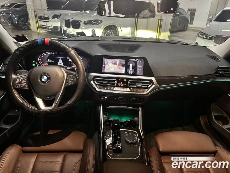 BMW 3-Series i320 Touring Luxury