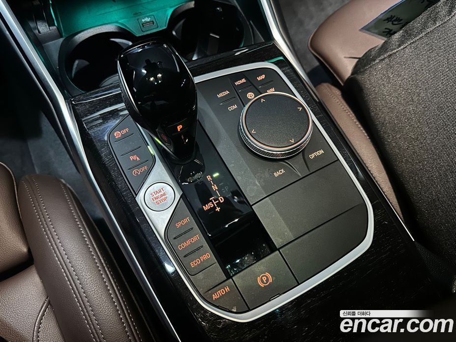 BMW 3-Series i320 Touring Luxury