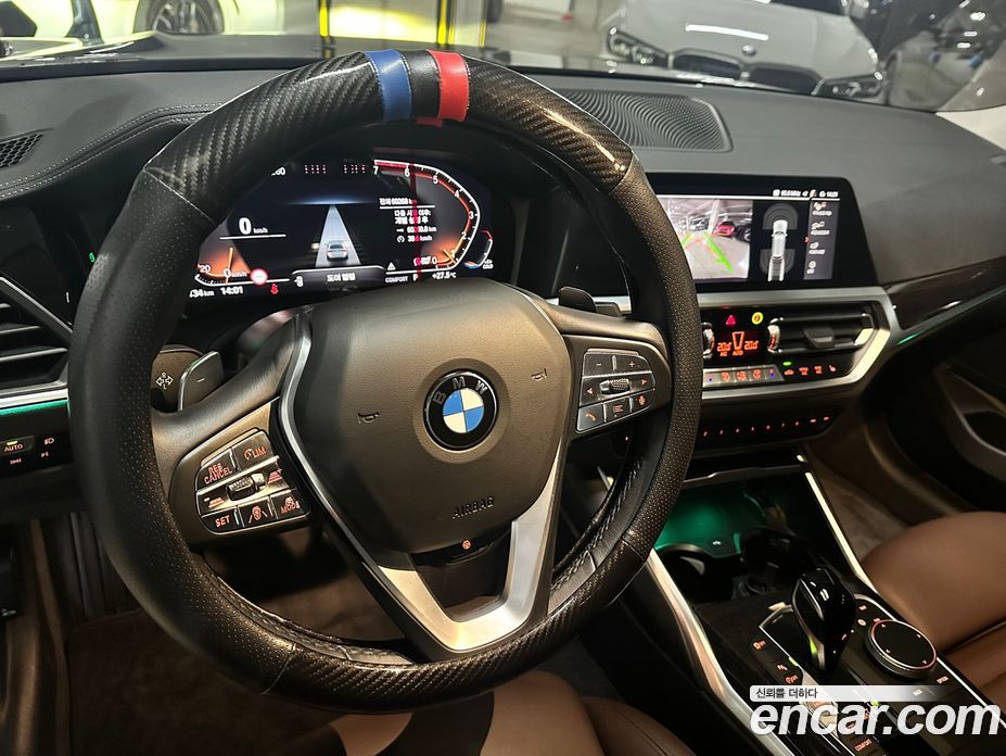 BMW 3-Series i320 Touring Luxury