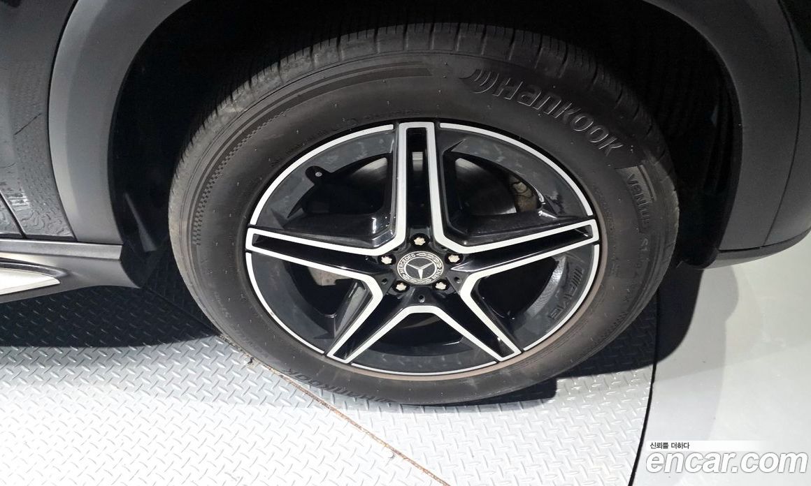 Mercedes Benz GLE-Class GLE300d 4MATIC