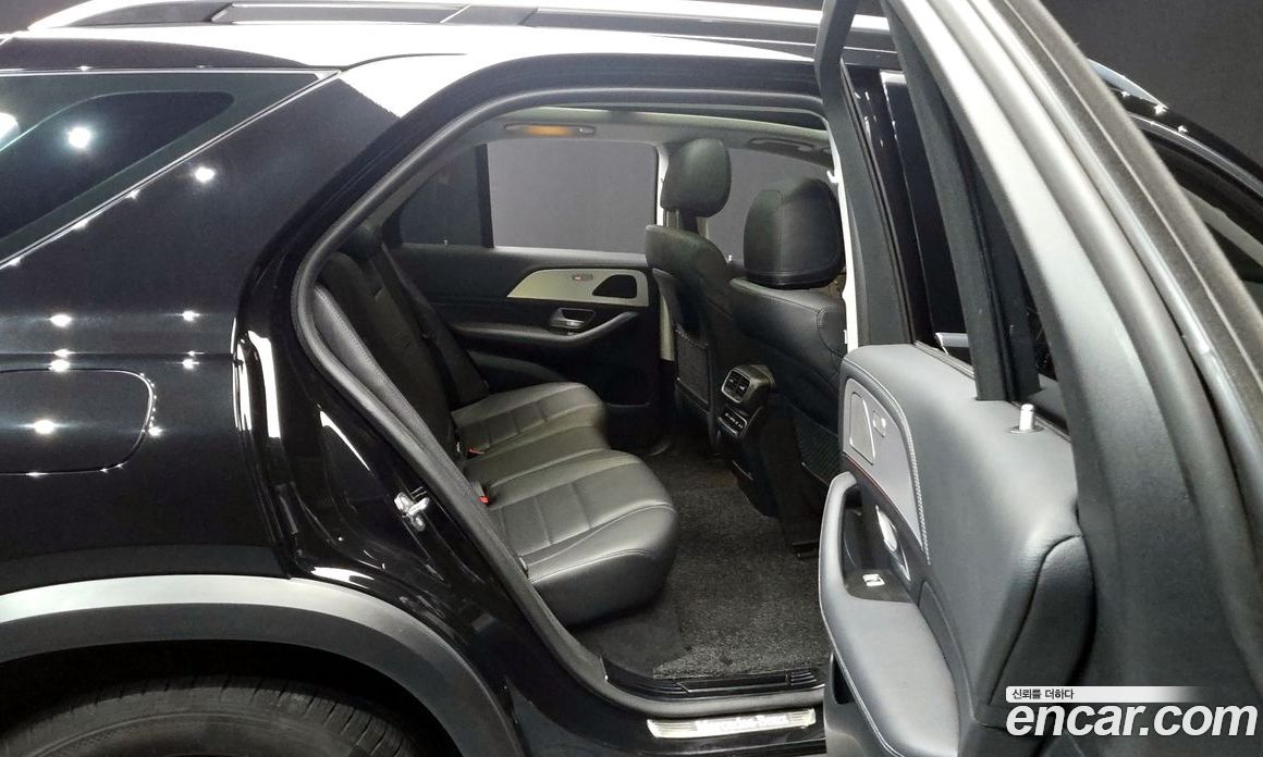 Mercedes Benz GLE-Class GLE300d 4MATIC