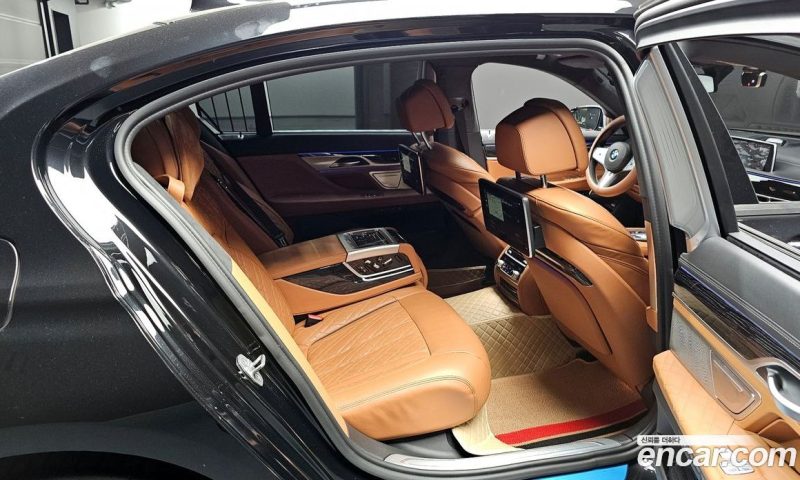 BMW 7-Series 730D xDrive M Sport
