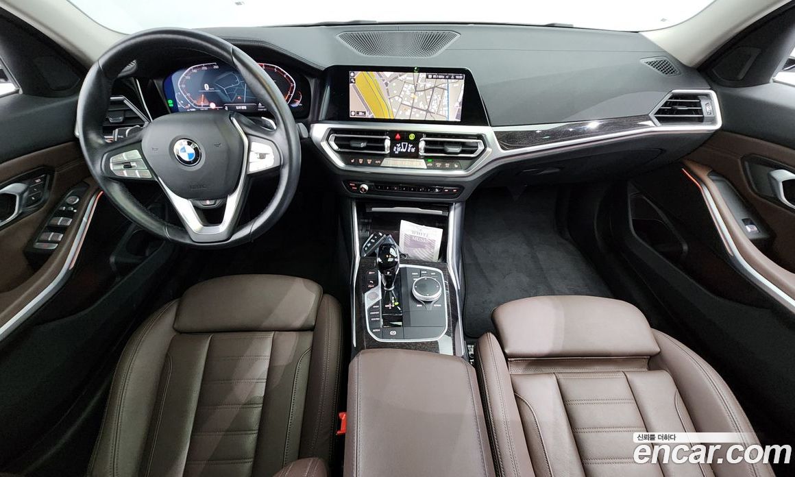 BMW 3-Series i320 Luxury