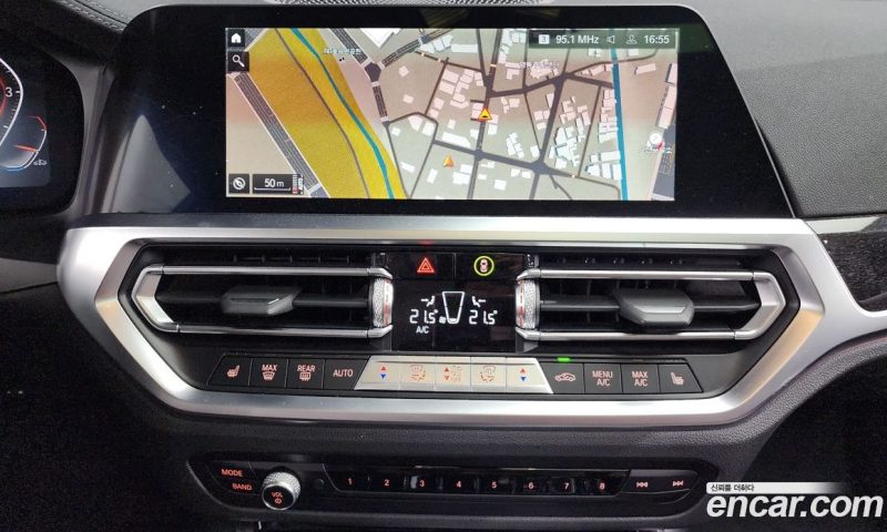 BMW 3-Series i320 Luxury