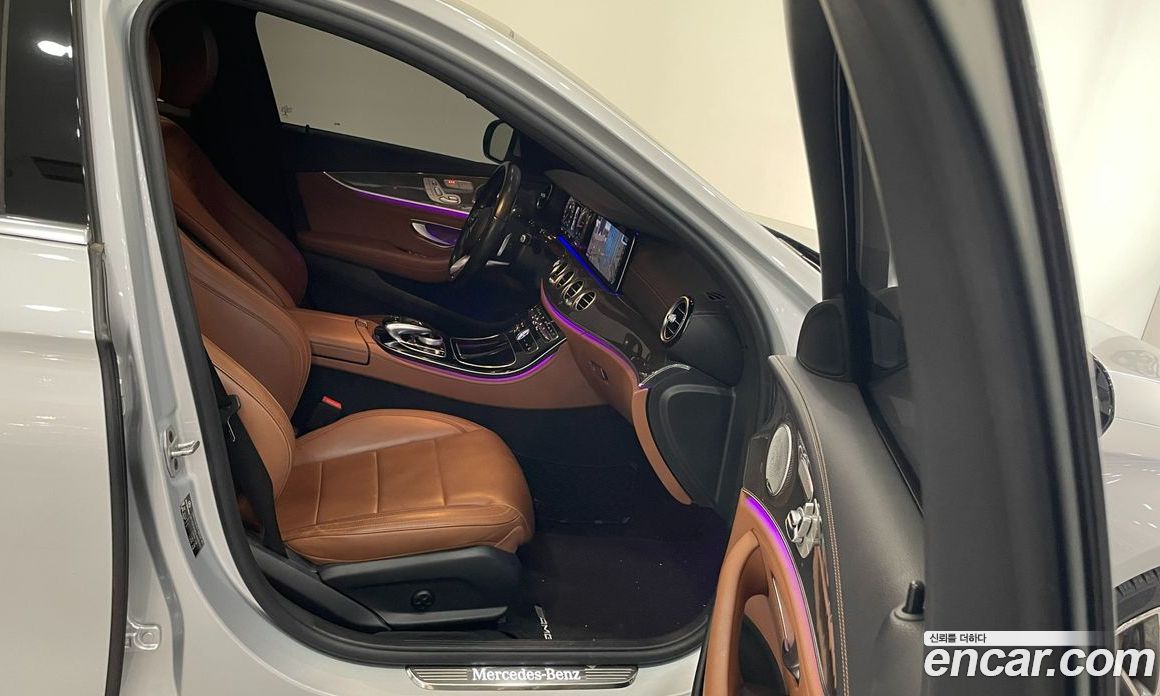 Mercedes Benz E-Class E350 4MATIC AMG Line