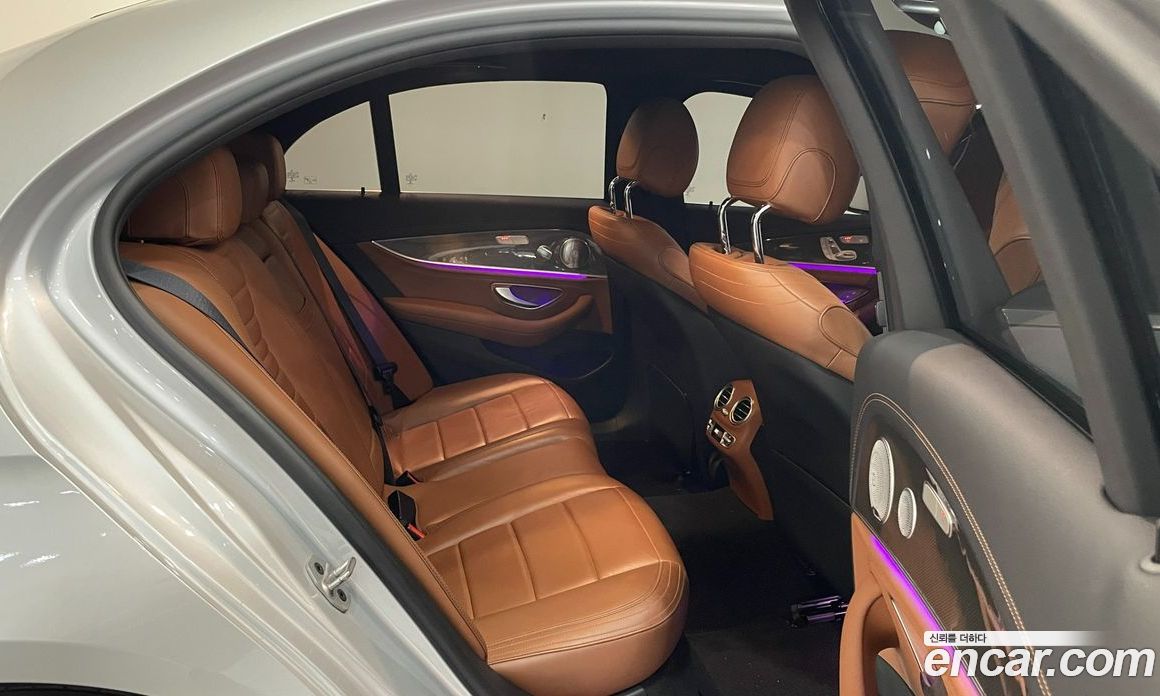 Mercedes Benz E-Class E350 4MATIC AMG Line