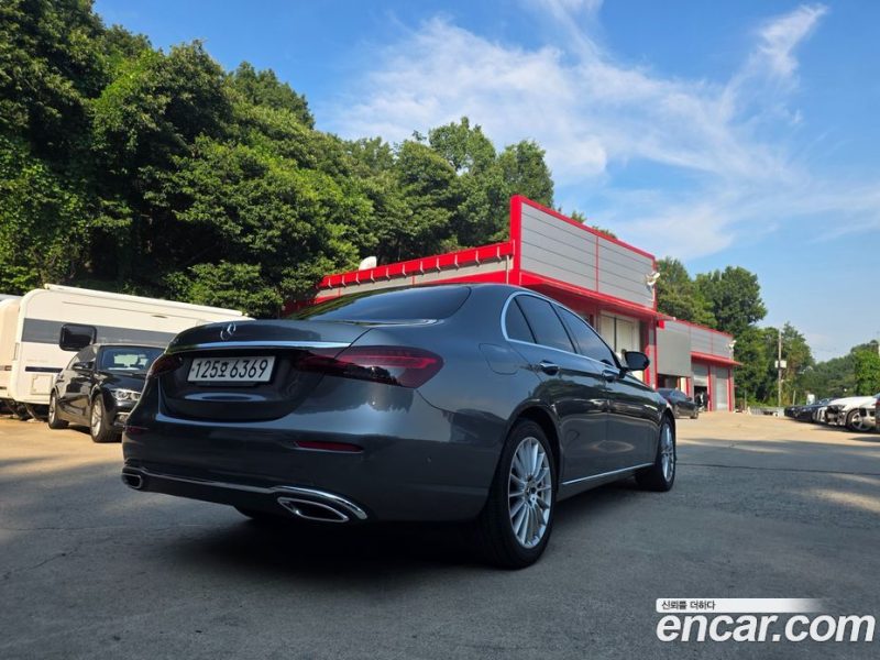Mercedes Benz E-Class E250 Exclusive