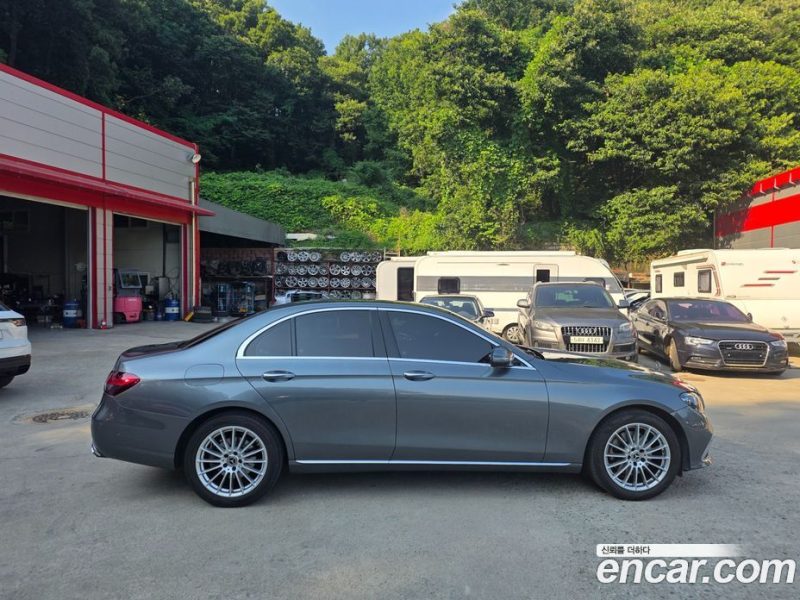 Mercedes Benz E-Class E250 Exclusive