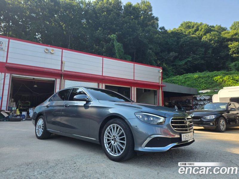 Mercedes Benz E-Class E250 Exclusive