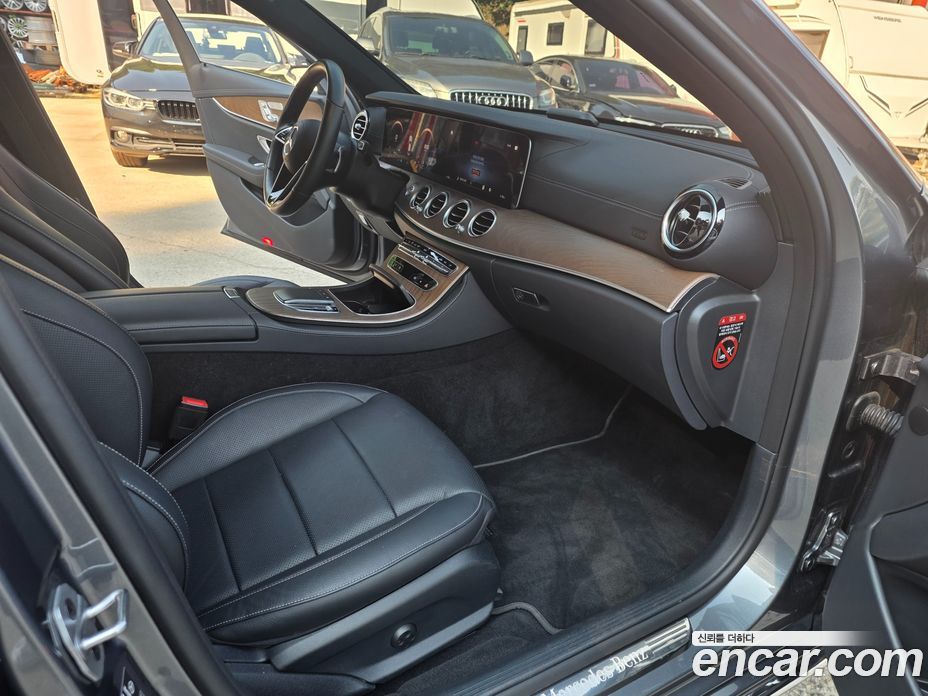 Mercedes Benz E-Class E250 Exclusive