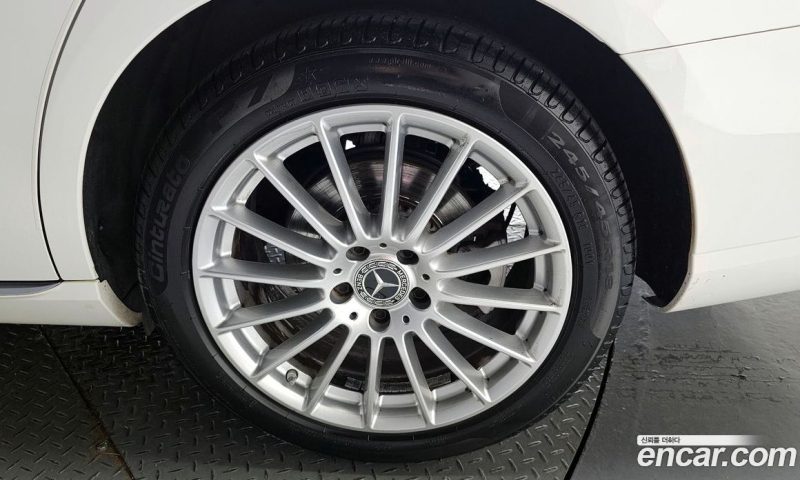 Mercedes Benz E-Class E250 Exclusive