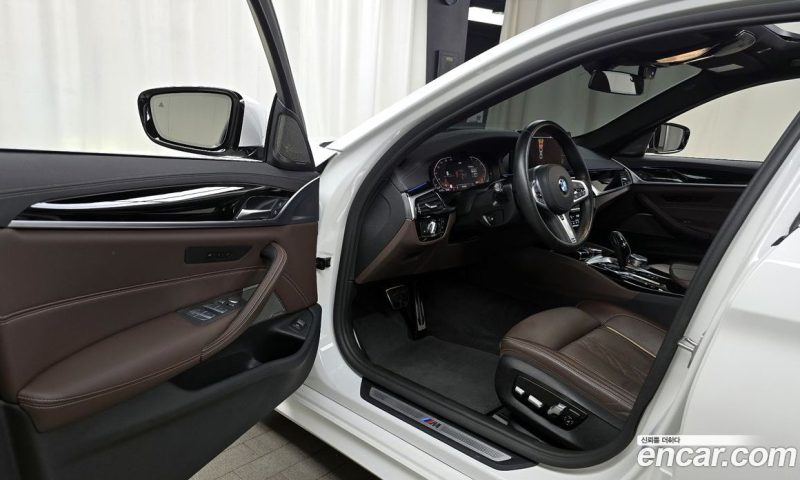 BMW 5-Series i530 M Sport Package