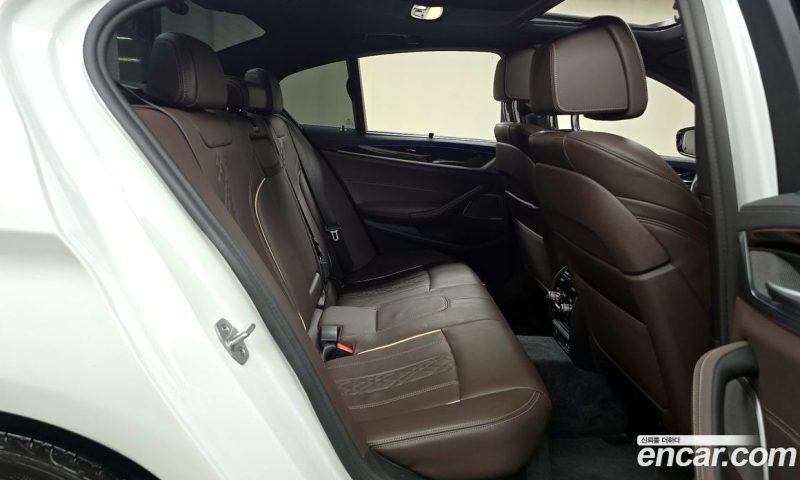 BMW 5-Series i530 M Sport Package