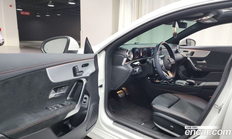 Mercedes Benz CLA-Class CLA250 4MATIC