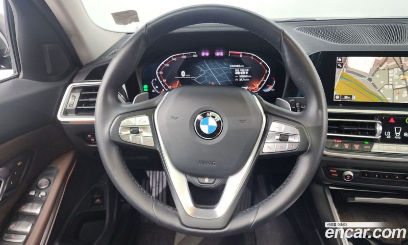 BMW 3-Series i320 Touring Luxury