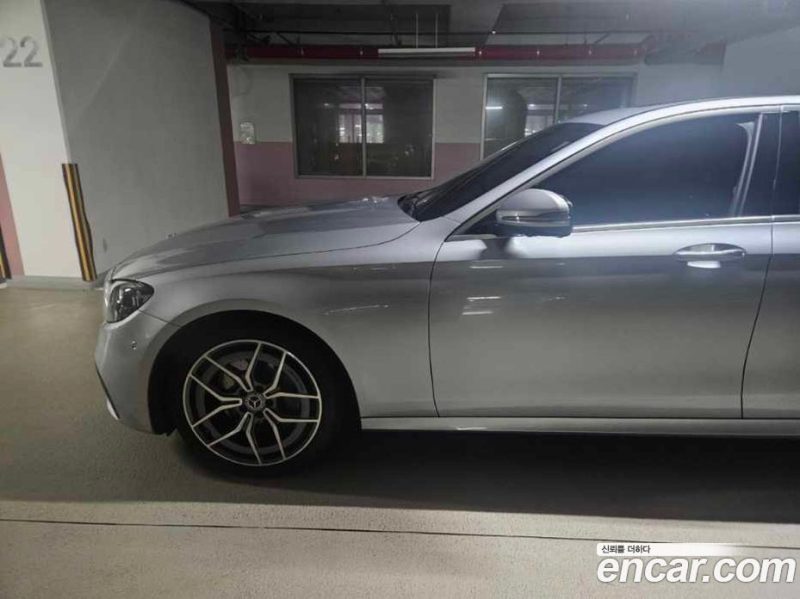 Mercedes Benz E-Class E220d 4MATIC AMG Line