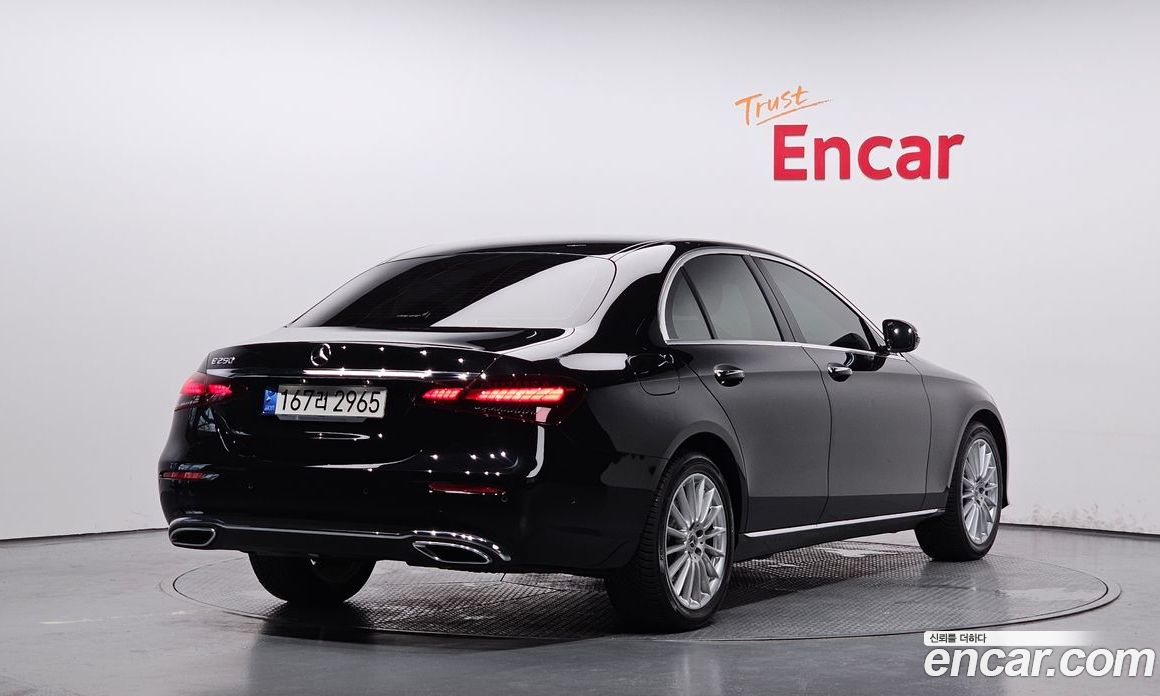 Mercedes Benz E-Class E250 Exclusive