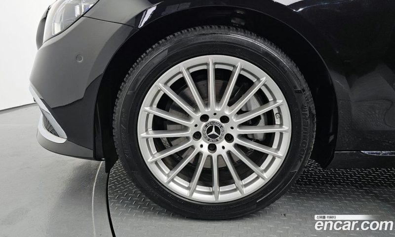 Mercedes Benz E-Class E250 Exclusive