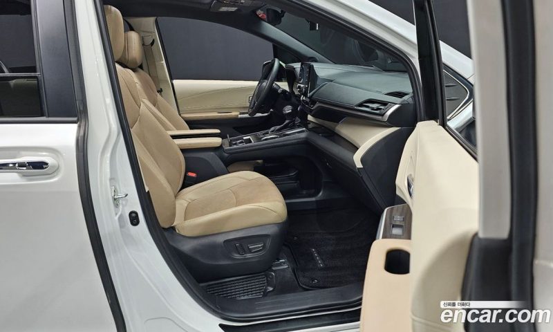 Toyota Sienna 2.5 Hybrid 2WD