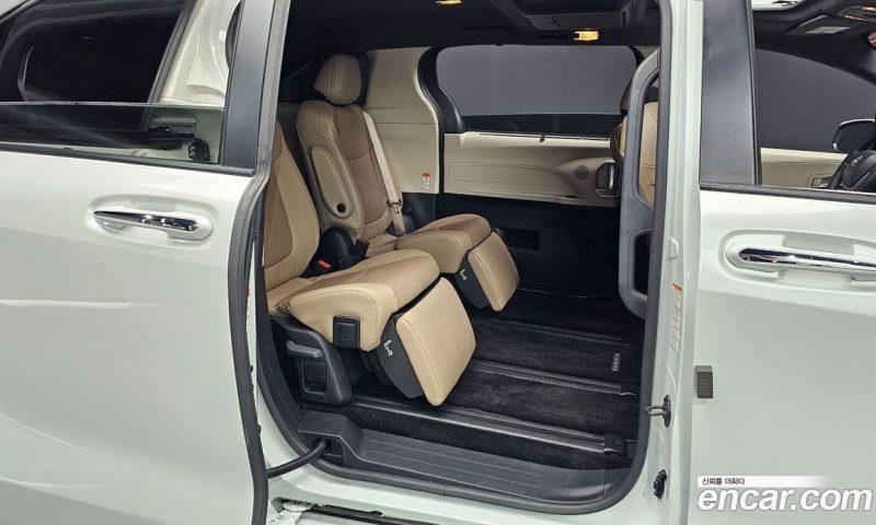 Toyota Sienna 2.5 Hybrid 2WD