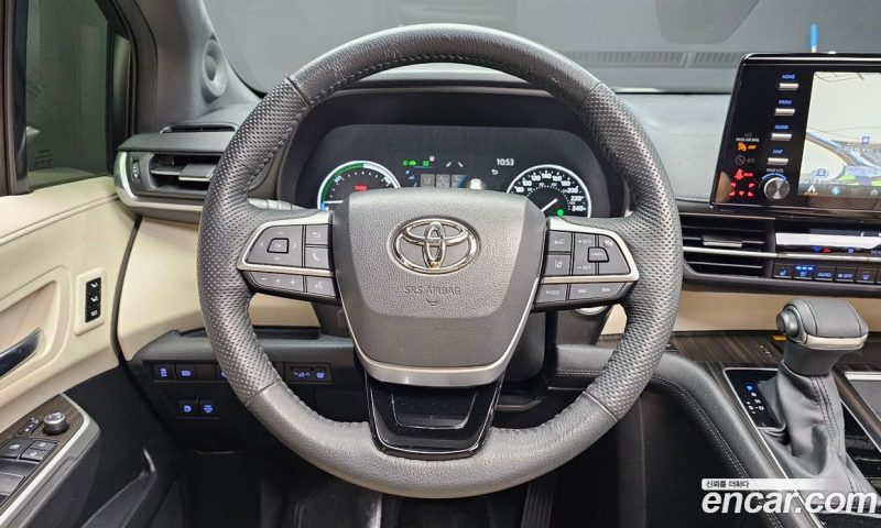 Toyota Sienna 2.5 Hybrid 2WD