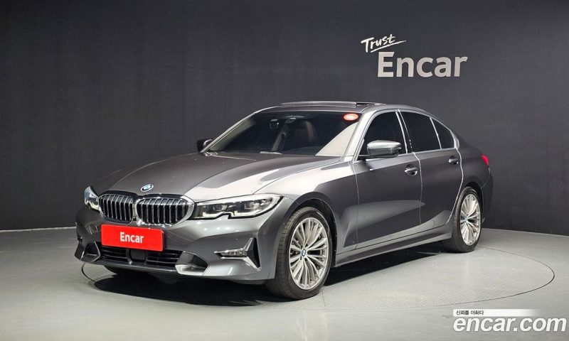 BMW 3-Series i320 Luxury