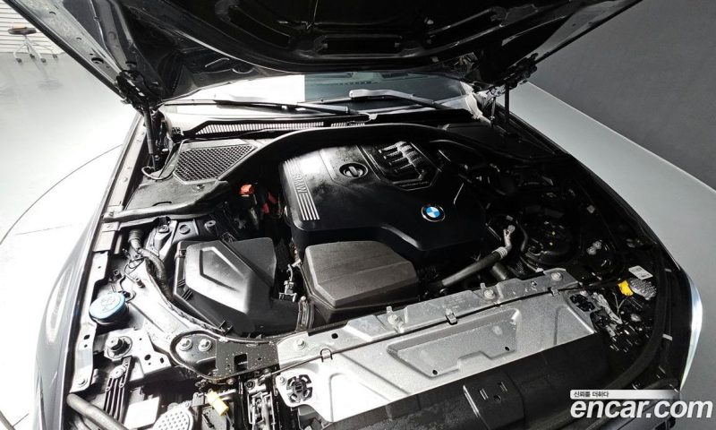 BMW 3-Series i320 Luxury