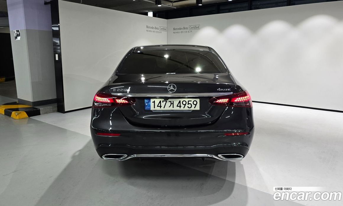 Mercedes Benz E-Class E220d 4MATIC AMG Line