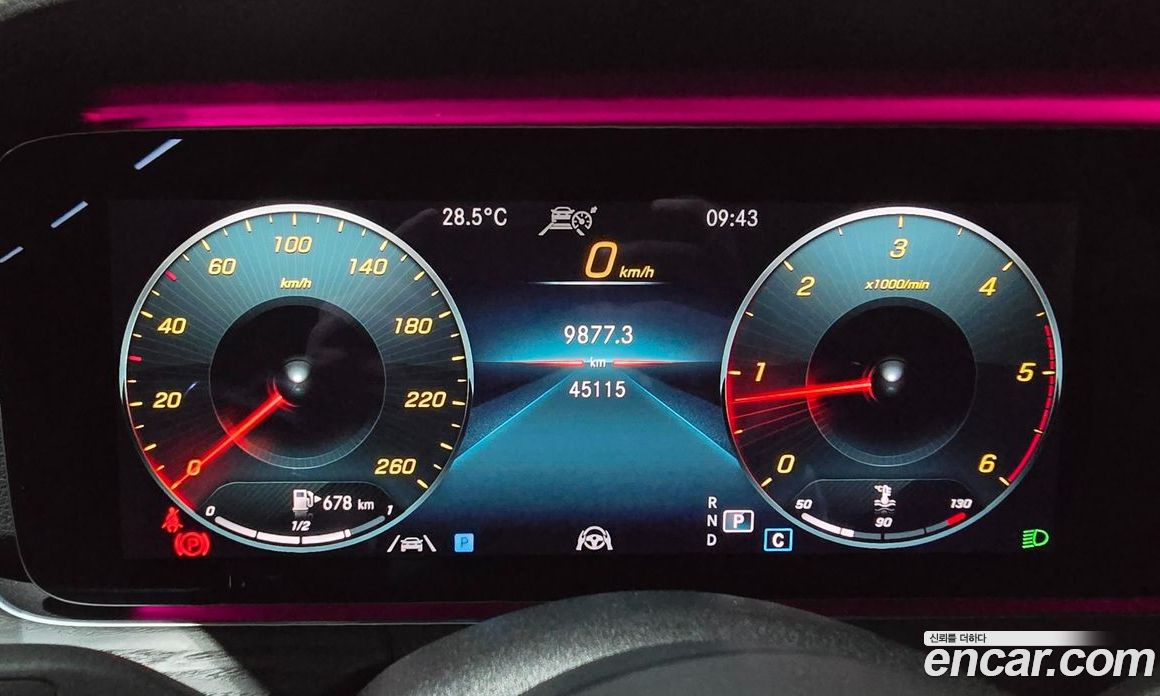Mercedes Benz E-Class E220d 4MATIC AMG Line
