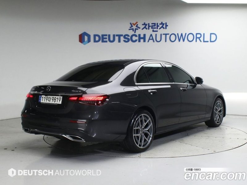 Mercedes Benz E-Class E220d 4MATIC AMG Line