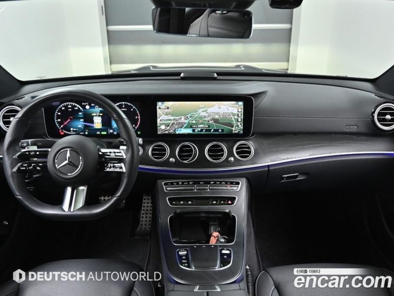 Mercedes Benz E-Class E220d 4MATIC AMG Line