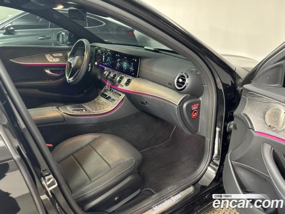 Mercedes Benz E-Class E350 4MATIC Avantgarde