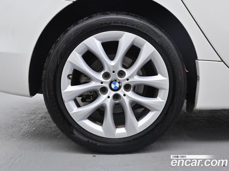 BMW 2-Series Advantage