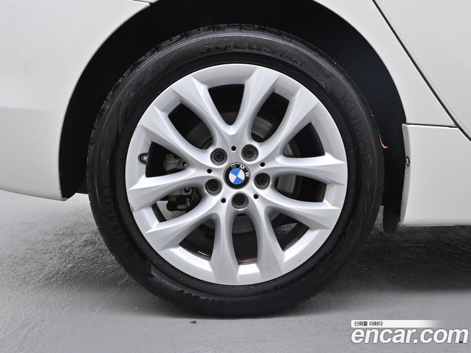 BMW 2-Series Advantage