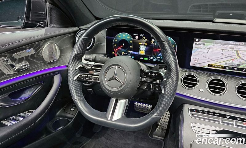 Mercedes Benz E-Class E350 4MATIC AMG Line