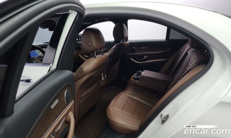 Mercedes Benz E-Class E250 Exclusive