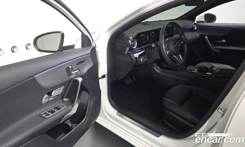Mercedes Benz A-Class A220 Hatchback