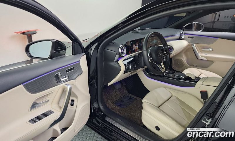 Mercedes Benz A-Class A220 Sedan
