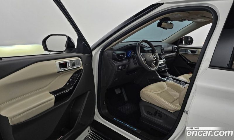 Ford Explorer 3.0 Platinum 4WD