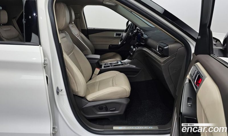 Ford Explorer 3.0 Platinum 4WD